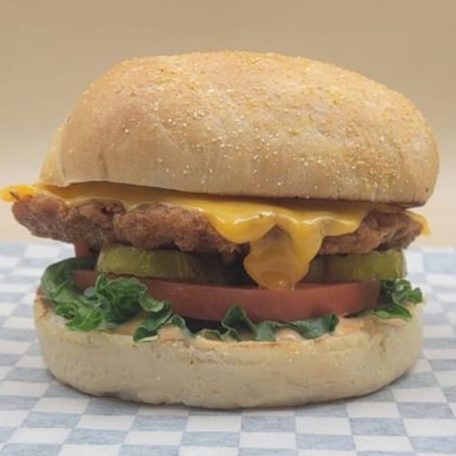 Crispy Chicken Burger:.